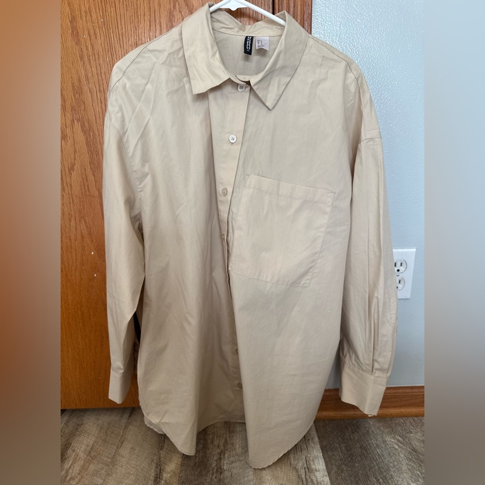 Divided size medium cream button up, collared, long sleeve shirt like new